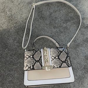 ALDO BAG, very cute barley worn, clean insides